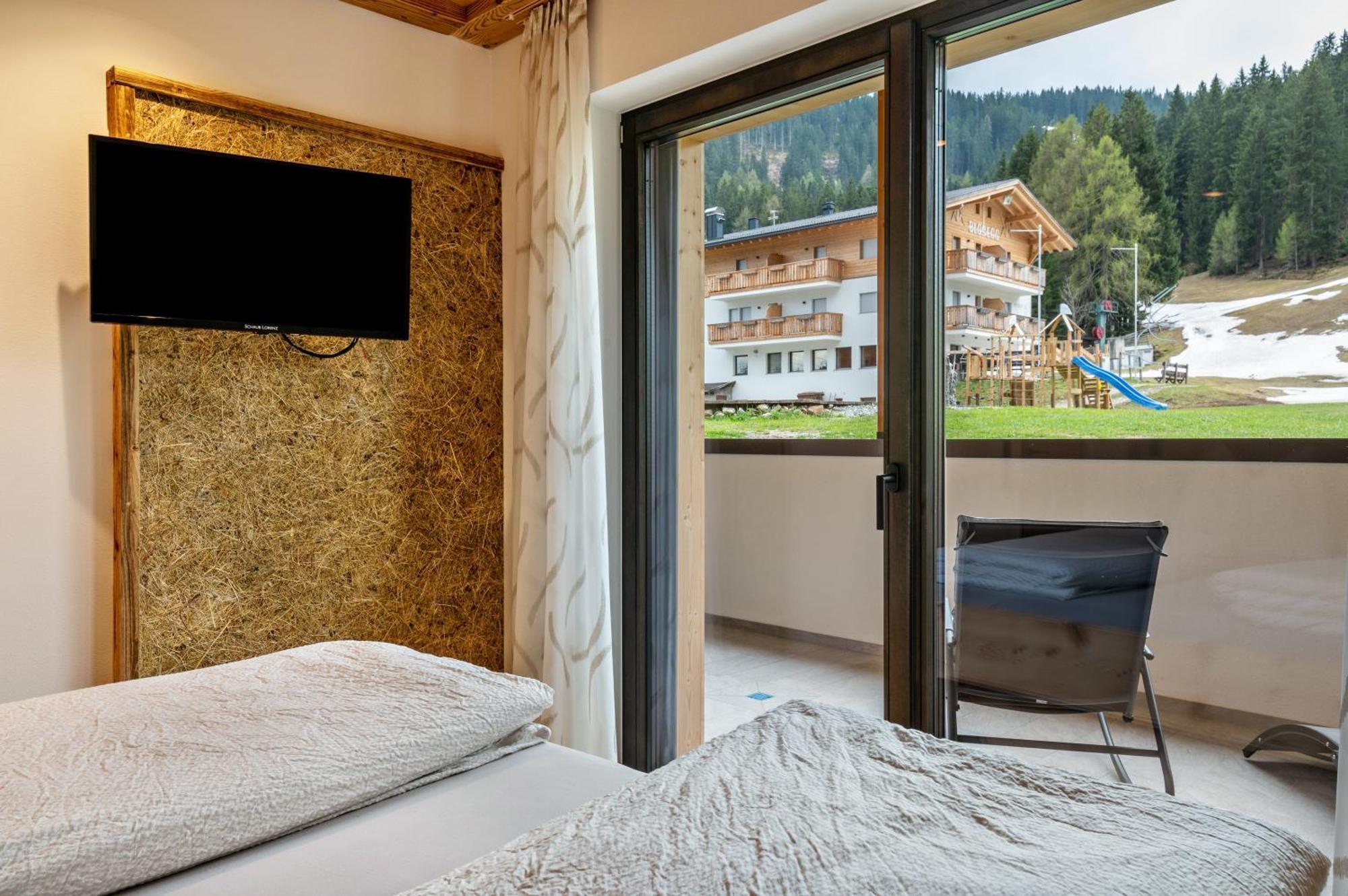 Blosegghof Bergchalets Waldblick Racines Exterior photo